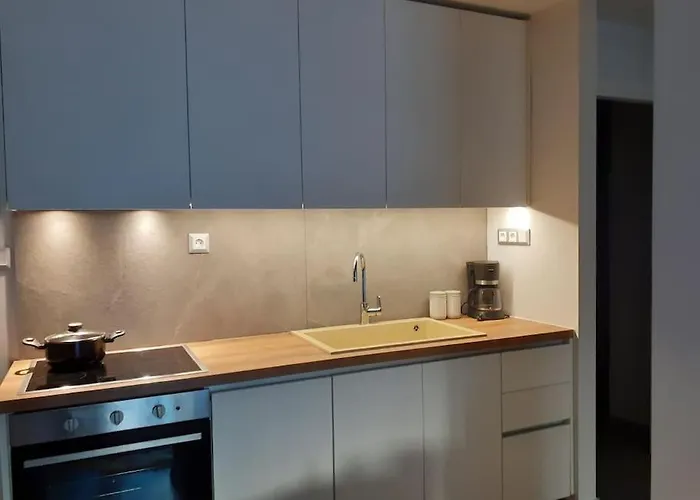 Artemis Luxury In Iktinou Pedestrian & Mitropolitou Iossif Area 塞萨洛尼基
