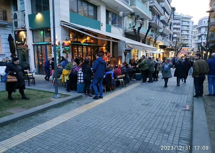 Artemis Luxury In Iktinou Pedestrian & Mitropolitou Iossif Area *