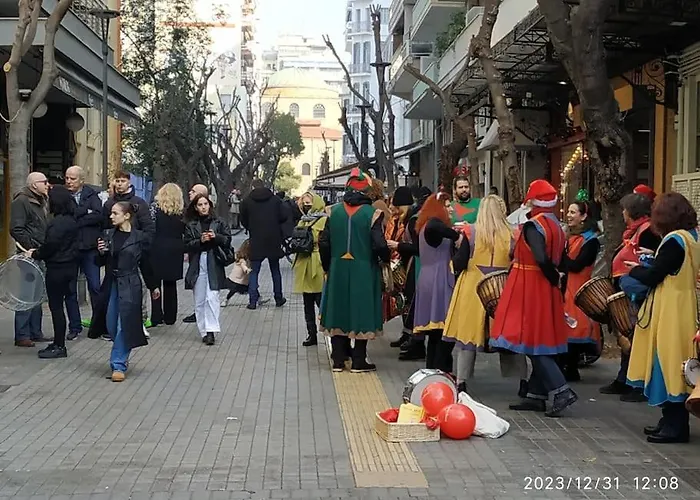 Artemis Luxury In Iktinou Pedestrian & Mitropolitou Iossif Area