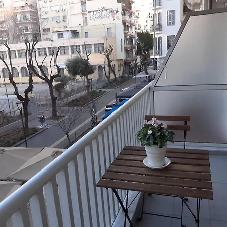 Artemis Luxury In Iktinou Pedestrian & Mitropolitou Iossif Area * Thessaloniki