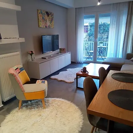 Artemis Luxury In Iktinou Pedestrian & Mitropolitou Iossif Area Апартаменты *