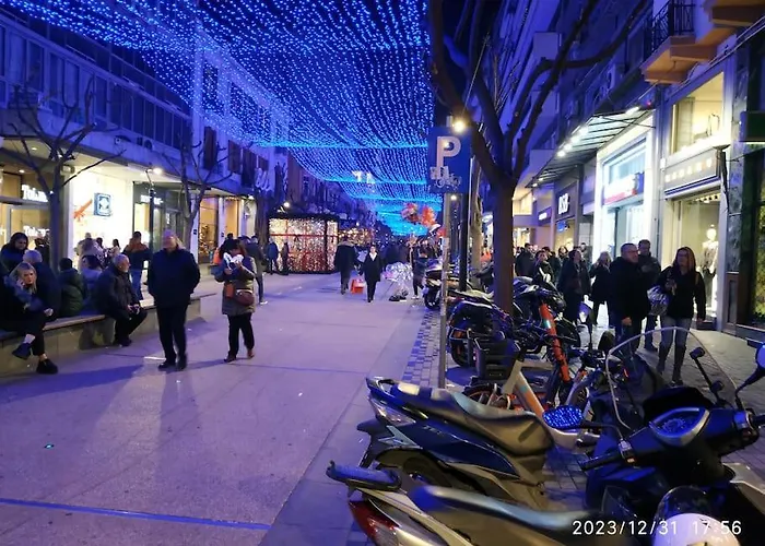 Artemis Luxury In Iktinou Pedestrian & Mitropolitou Iossif Area