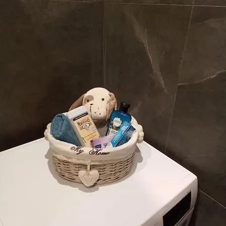 Artemis Luxury In Iktinou Pedestrian & Mitropolitou Iossif Area شقة سالونيك