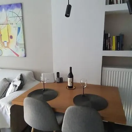 شقة Artemis Luxury In Iktinou Pedestrian & Mitropolitou Iossif Area